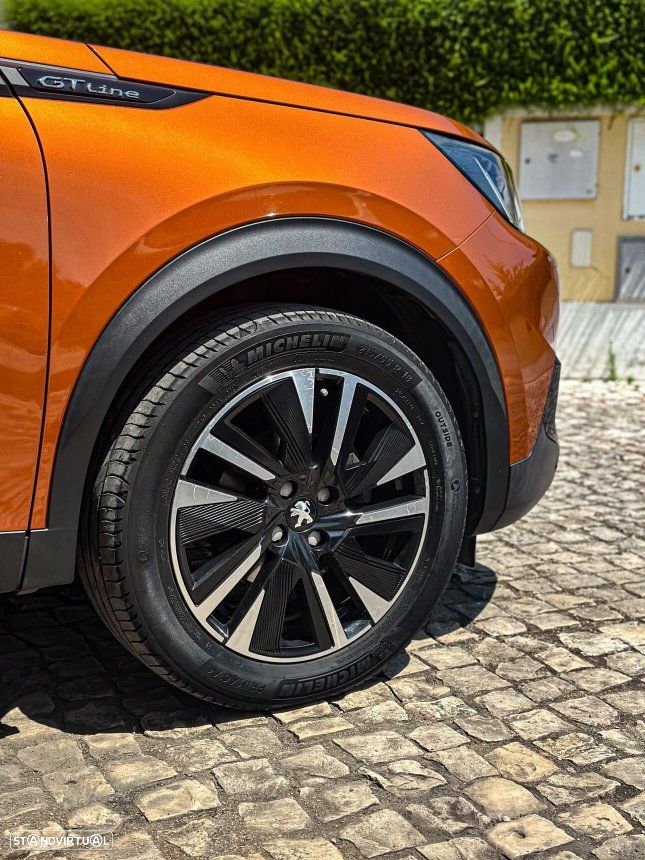 Peugeot 2008 1.2 PureTech GT Line - 3