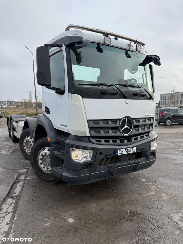 Mercedes-Benz Arocs 3240 8x2 • 3 osie skrętne • Euro 6 • 2018 rok - 1