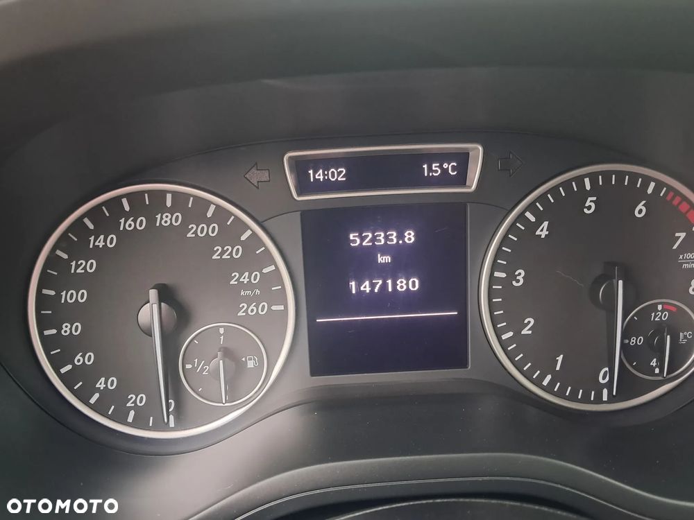 Mercedes-Benz Klasa B 180 BlueEFFICIENCY Edition Style - 6