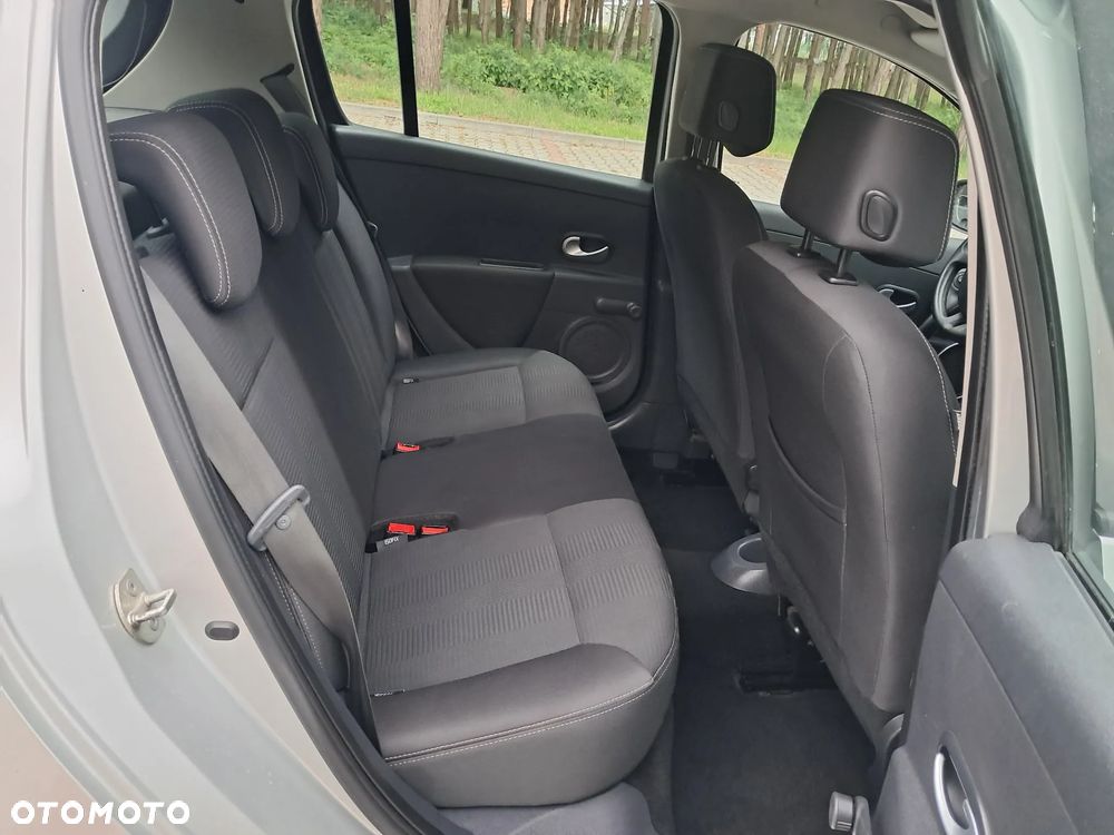 Renault Clio 1.2 TCE Authentique - 17