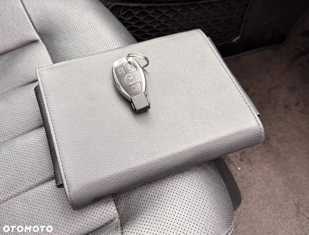 Mercedes-Benz Klasa E 350 CGI 7G-TRONIC Elegance - 38