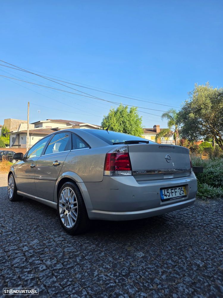 Opel Vectra 1.9 CDTi Executive - 3