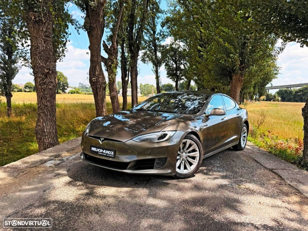 Tesla Model S - 2