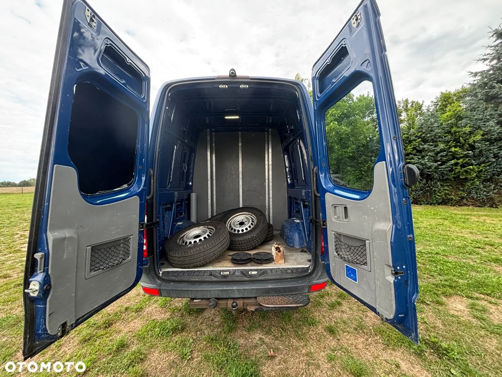 Mercedes-Benz Sprinter - 17