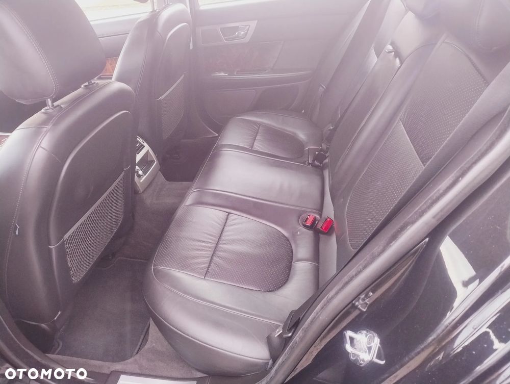 Jaguar XF 3.0 V6 S Premium Luxury - 13