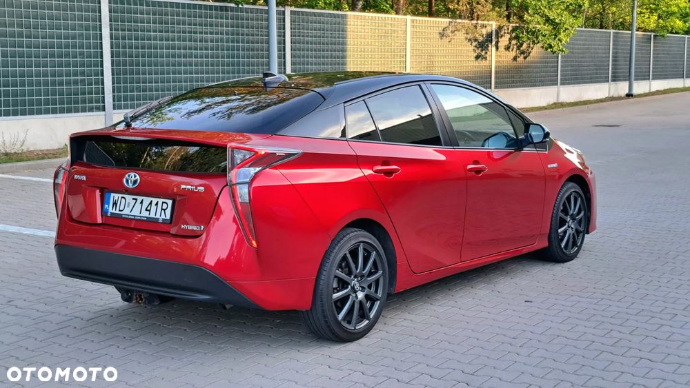 Toyota Prius Hybrid - 14