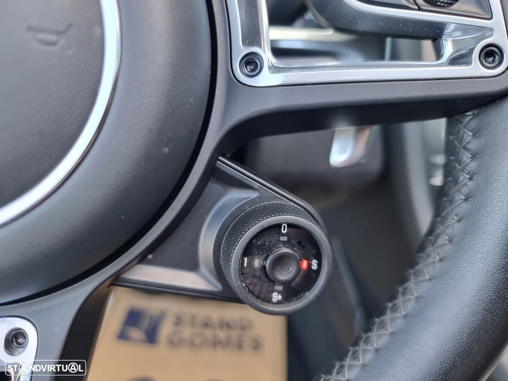 Porsche 911 (991) Targa 4 GTS PDK - 25