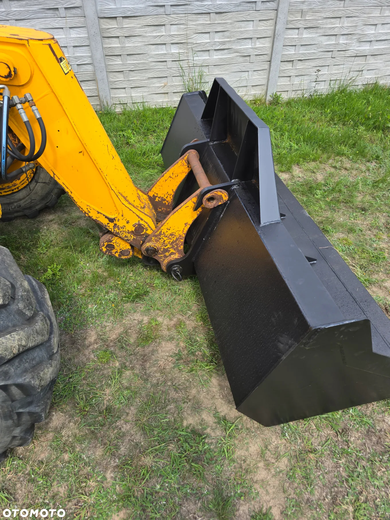 JCB - 7
