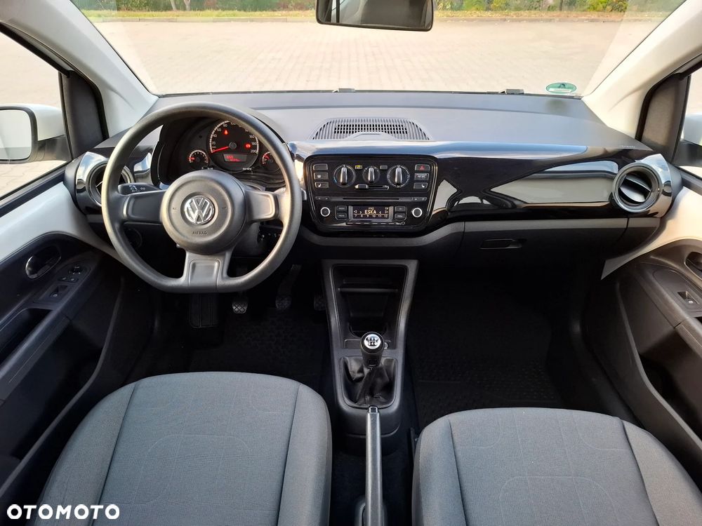 Volkswagen up! United - 23