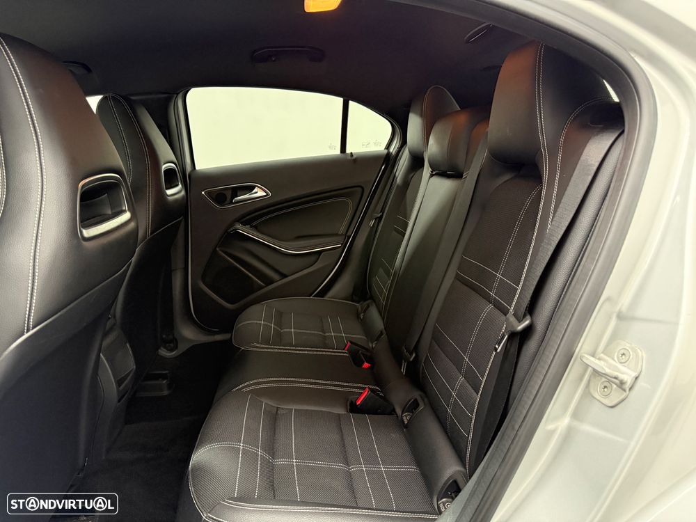 Mercedes-Benz A 180 d Urban - 14