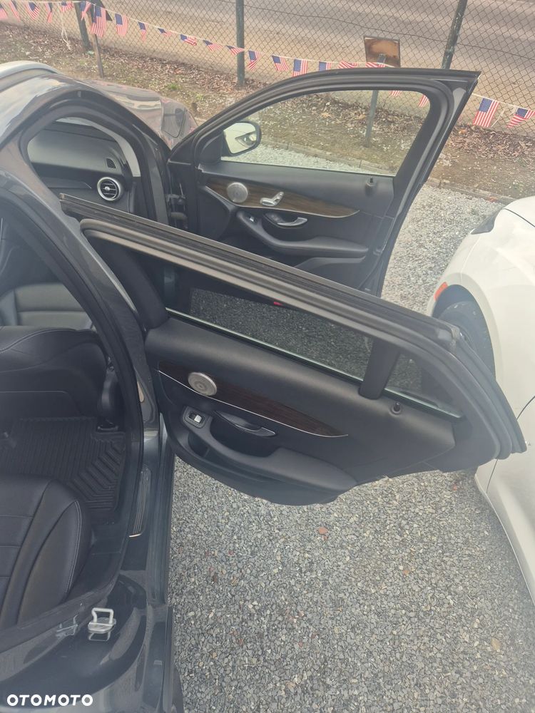 Mercedes-Benz GLC - 15