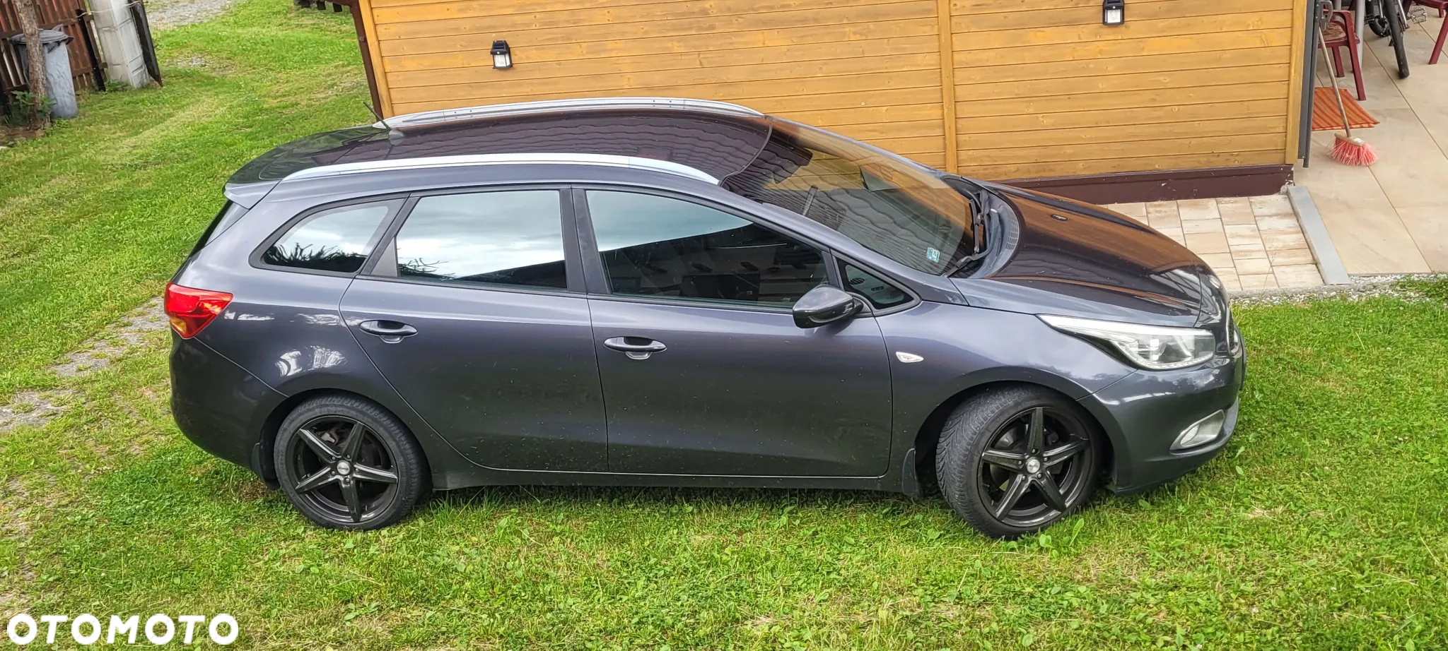 Kia Ceed - 38