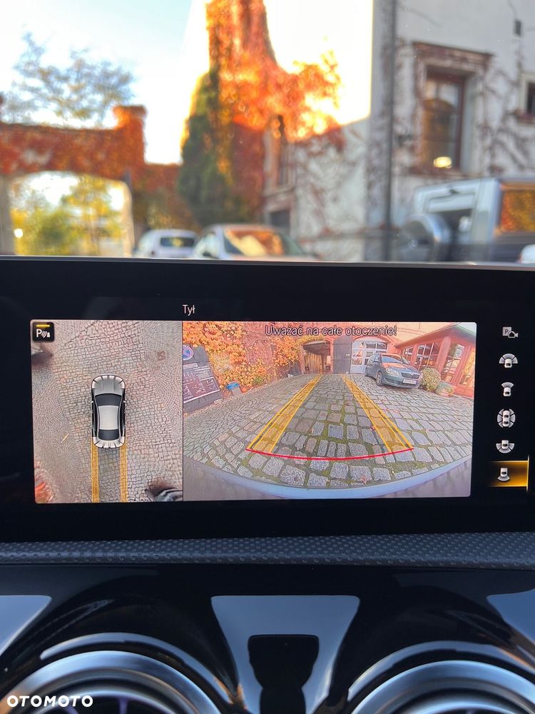 Mercedes-Benz CLA 250 4-Matic AMG Line 7G-DCT - 17