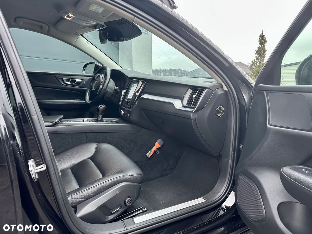 Volvo V60 D3 Summum - 26