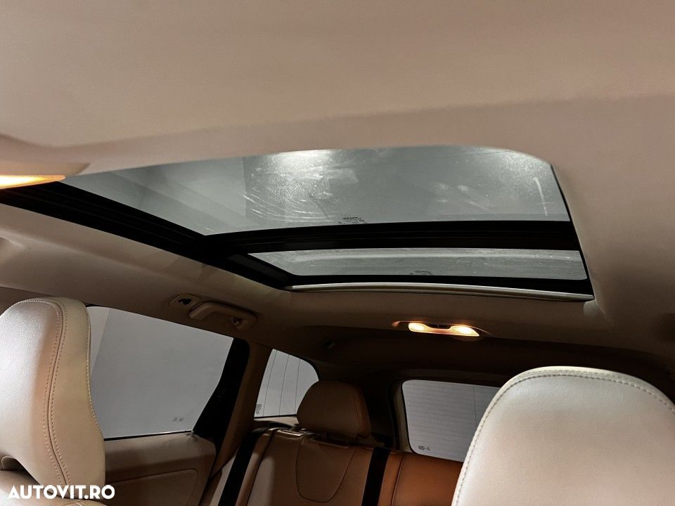 Volvo XC 60 - 23