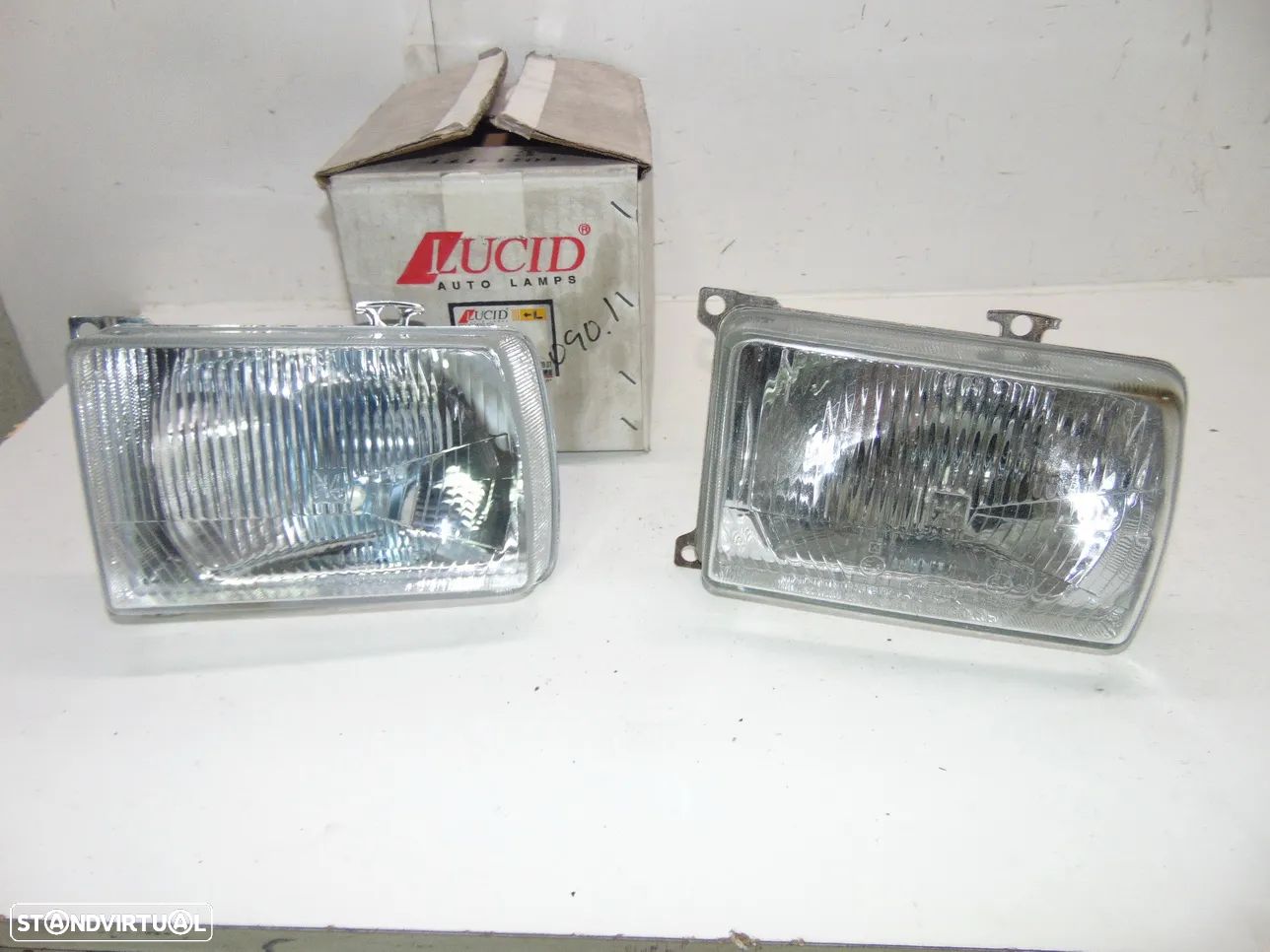 VW Santana/Passat farol - 1
