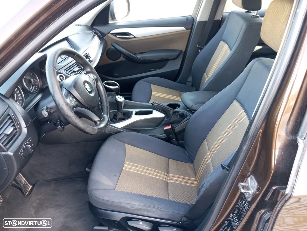 BMW X1 20 d sDrive - 24