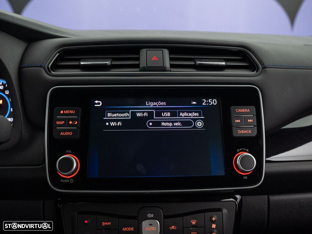 Nissan Leaf N-Connecta - 30