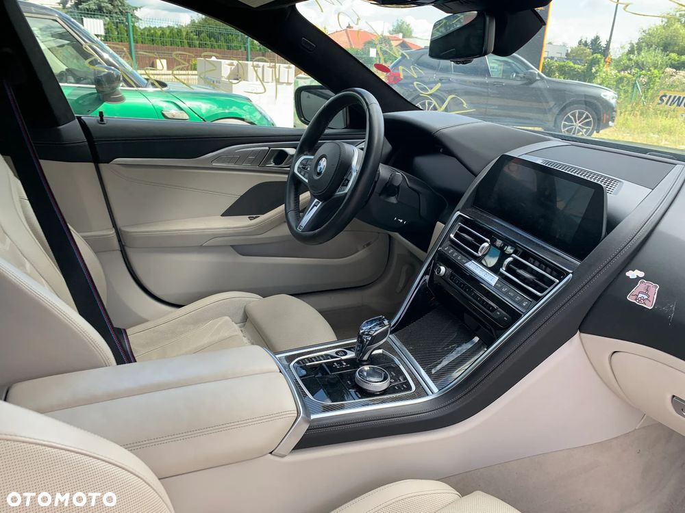 BMW Seria 8 - 14