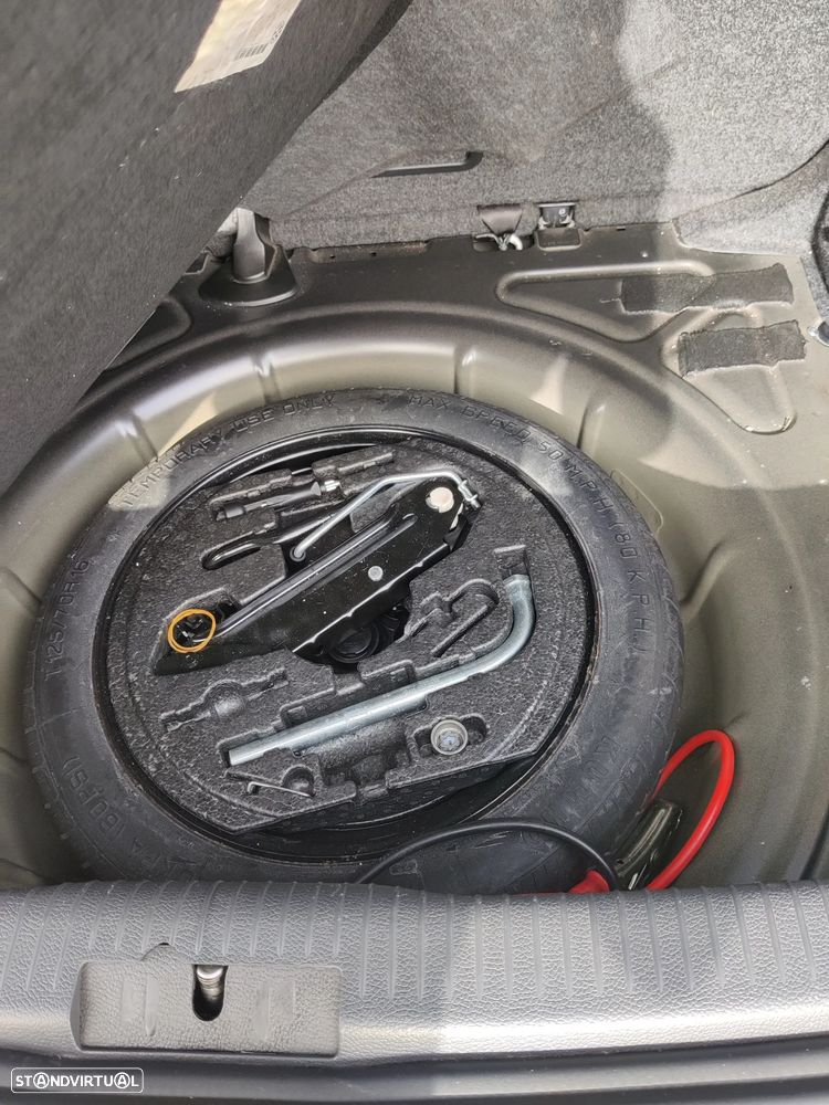 VW Golf 1.6 TDi Edition - 19