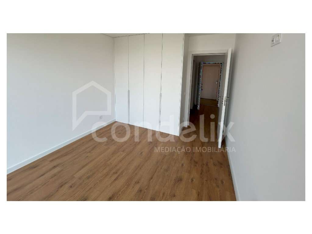 Apartamento T1 ao H S. João, em Pedrouços - Grande imagem: 5/11
