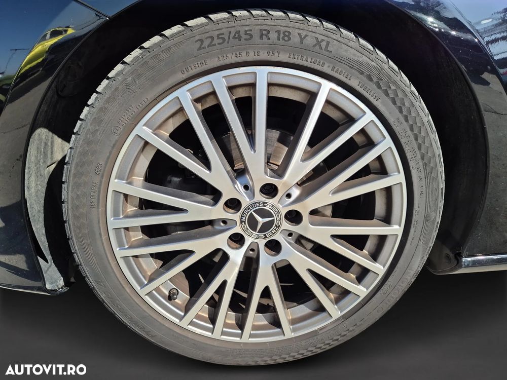 Mercedes-Benz CLA 180 d 7G-DCT Progressive - 25