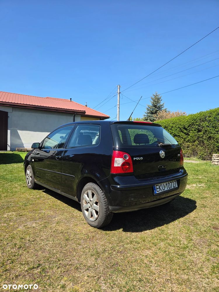 Volkswagen Polo 1.4 FSI Comfortline - 3