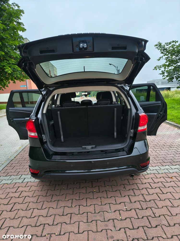 Fiat Freemont 2.0 Multijet 16V DPF Automatik Allrad Lounge - 4