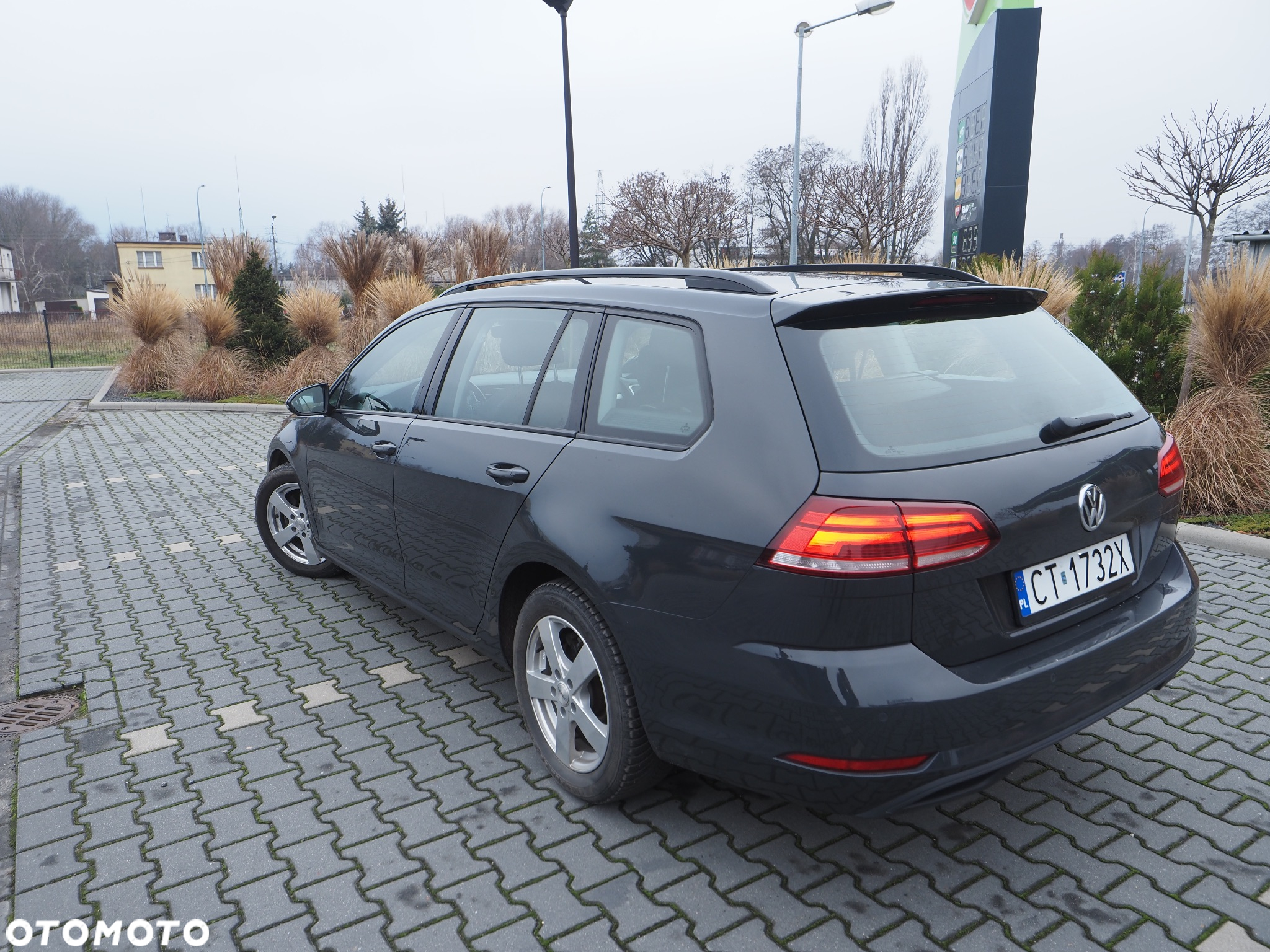 Volkswagen Golf VII 1.0 TSI BMT Trendline - 18
