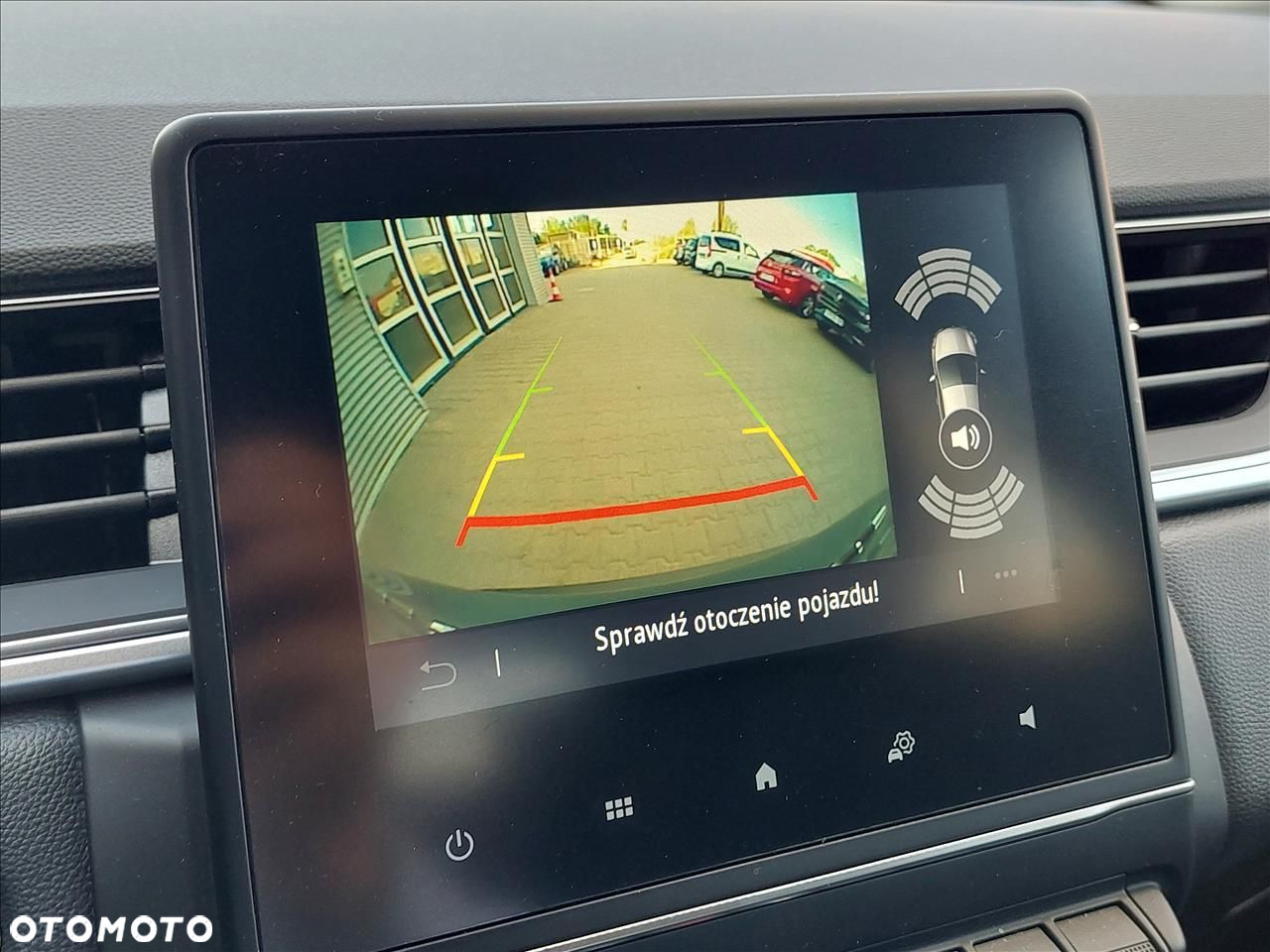 Renault Captur - 16