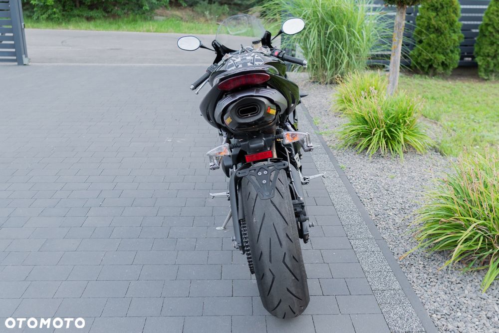 Triumph Daytona - 9
