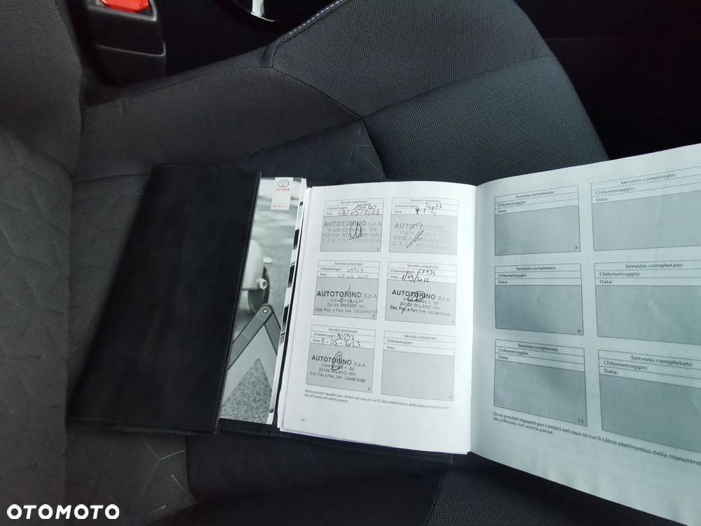 Toyota Corolla 2.0 Lounge - 16