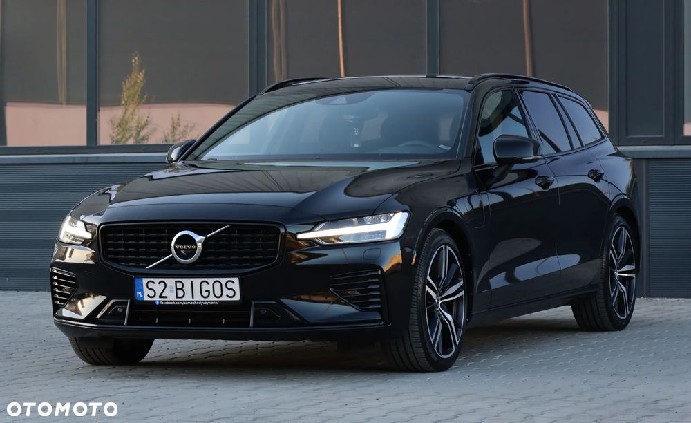 Volvo V60 T8 AWD Twin Engine Geartronic R-Design - 35