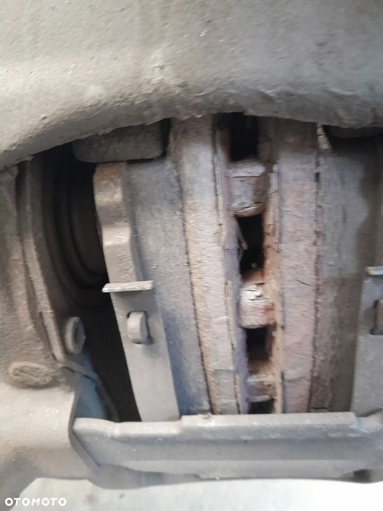 Mercedes-Benz Actros - 8