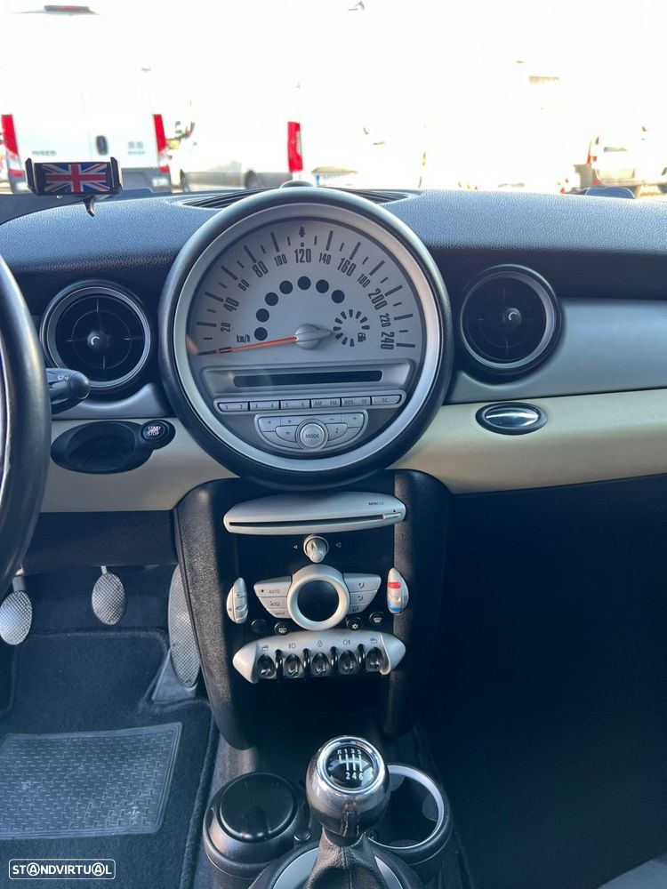 MINI Clubman Cooper D - 28