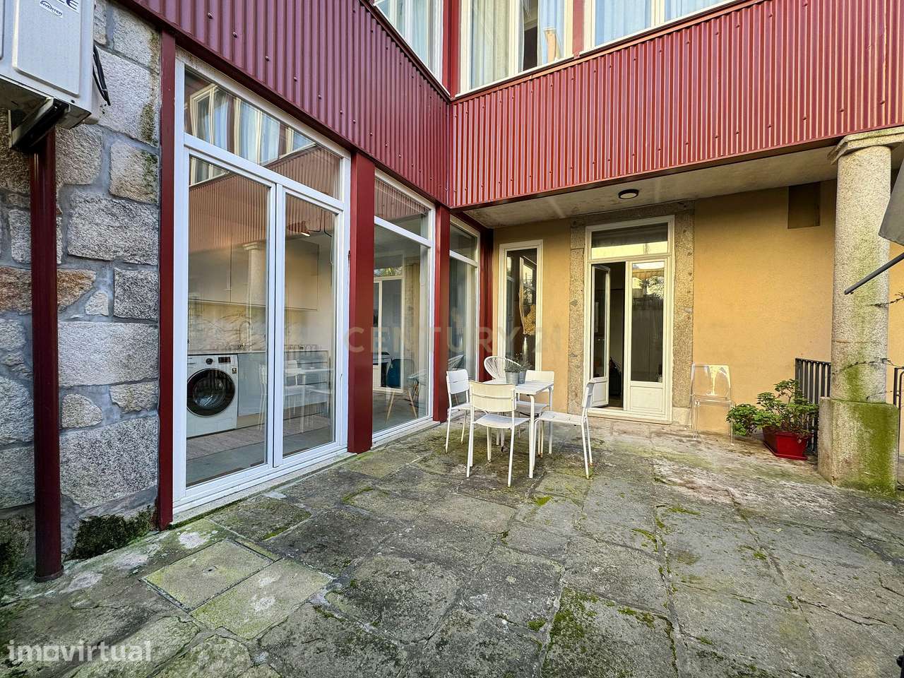 Apartamento T1 no Coração do Porto - Cedofeita para Arrendar - Grande imagem: 3/29