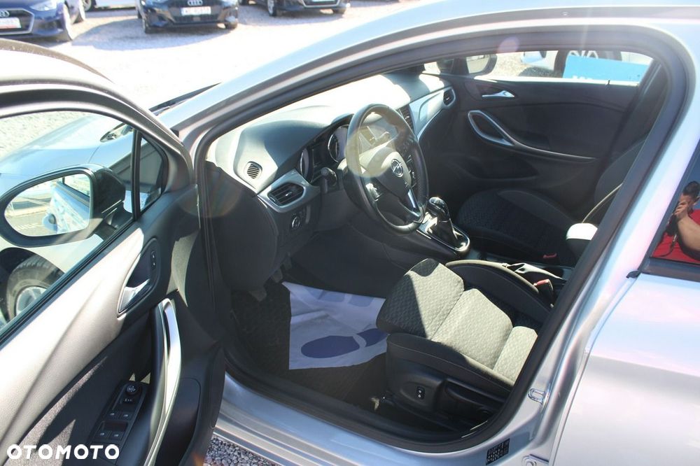Opel Astra - 14