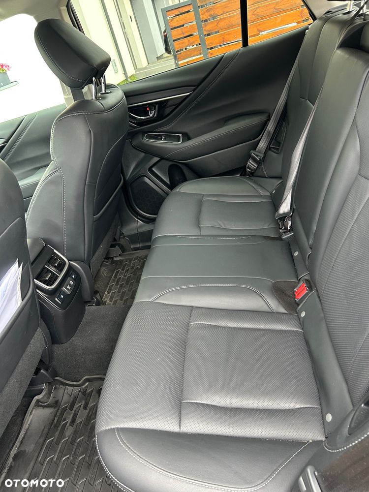 Subaru Outback 2.5i Lineartronic Edition Platinum Cross - 10