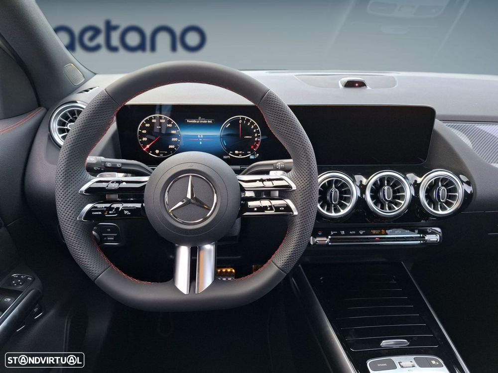 Mercedes-Benz GLA 250 e AMG Line - 13