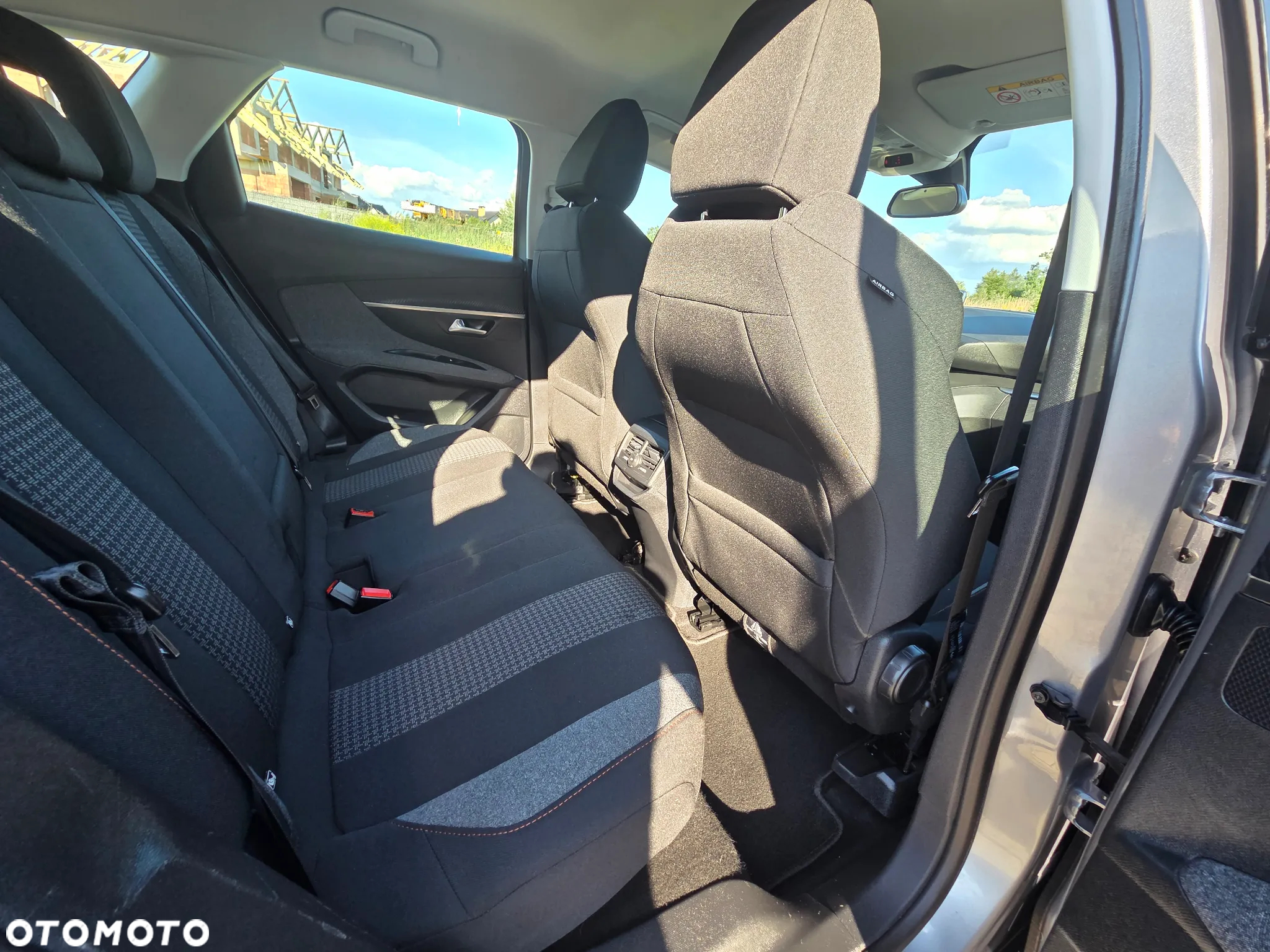 Peugeot 3008 BlueHDi 120 EAT6 Stop & Start Business Line - 26