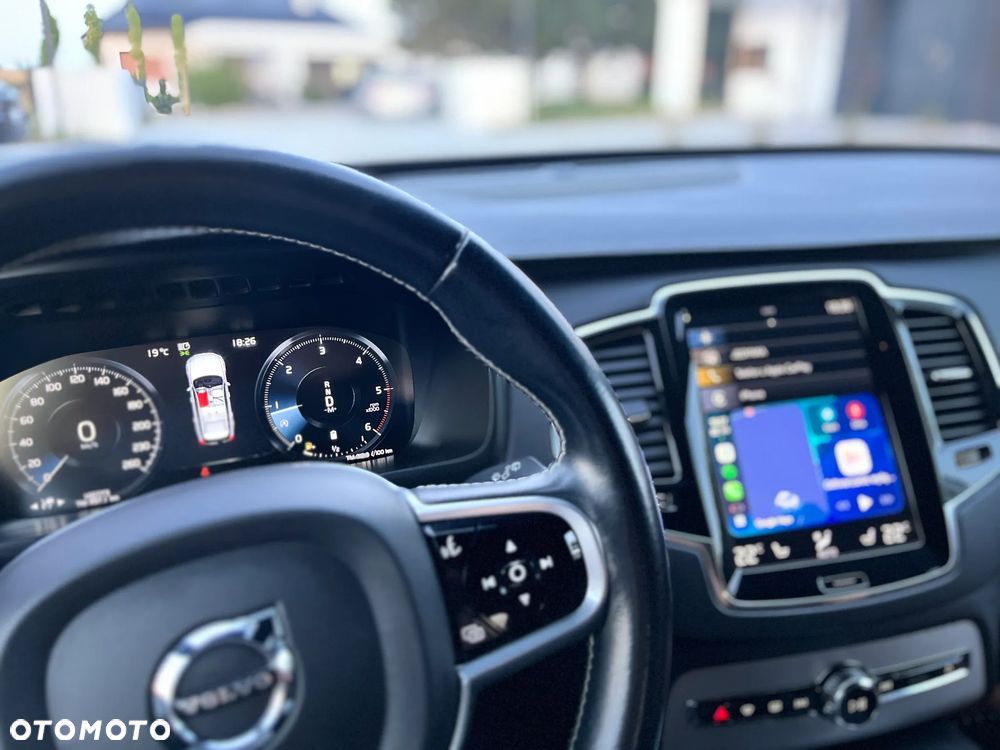 Volvo XC 90 - 26