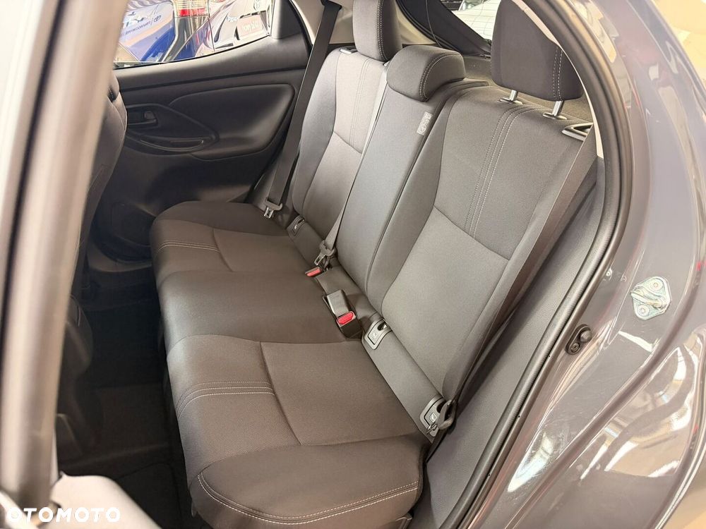 Toyota Yaris Hybrid 1.5 Style - 13