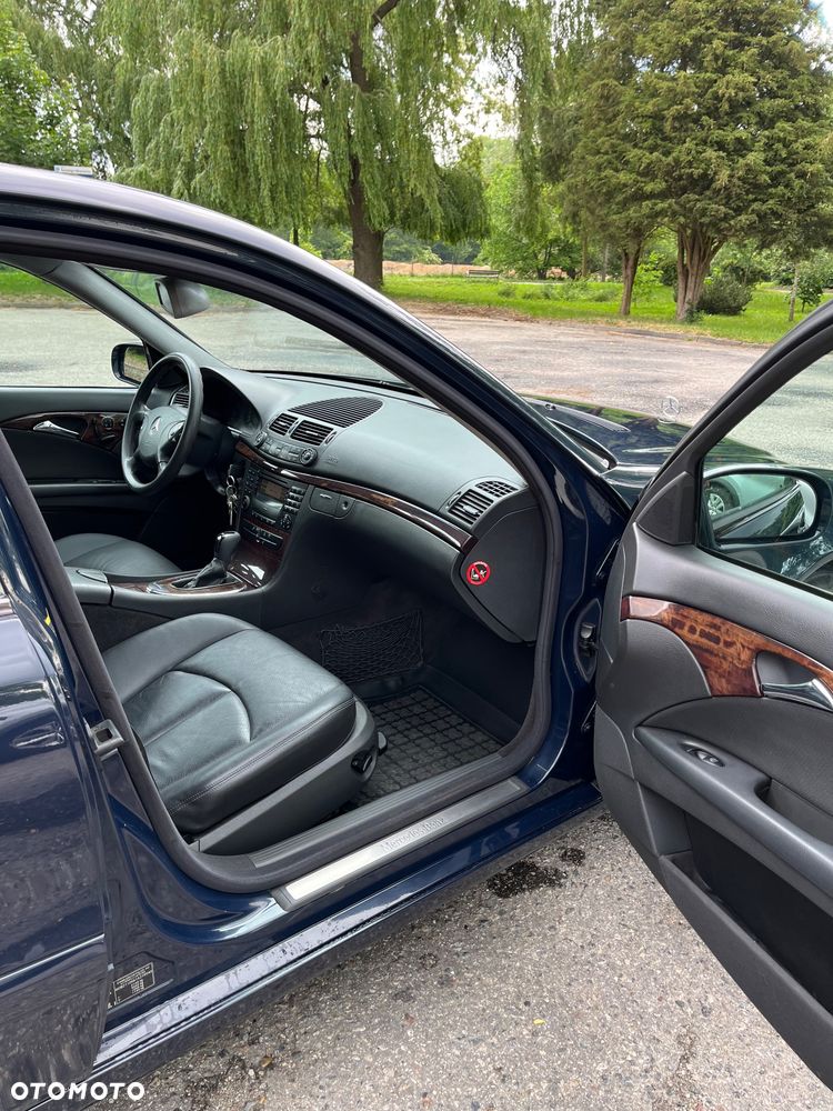 Mercedes-Benz Klasa E 220 CDI Automatik Classic - 25