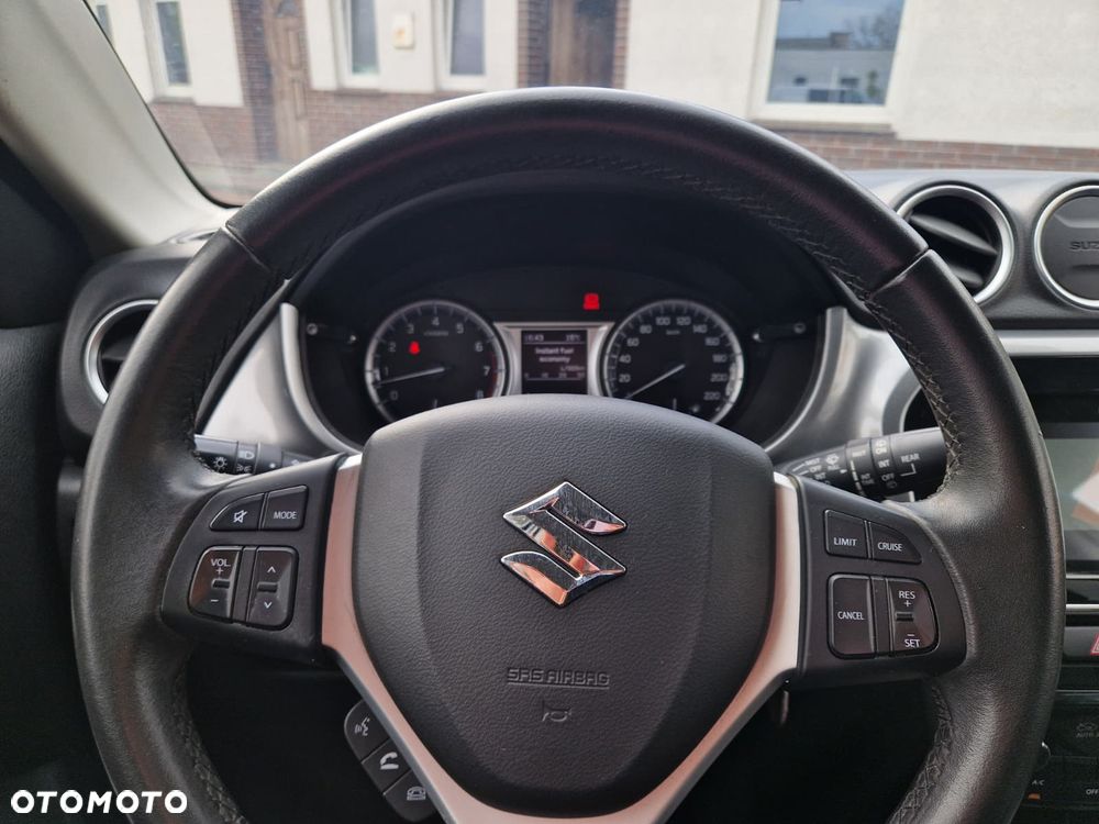 Suzuki Vitara - 11