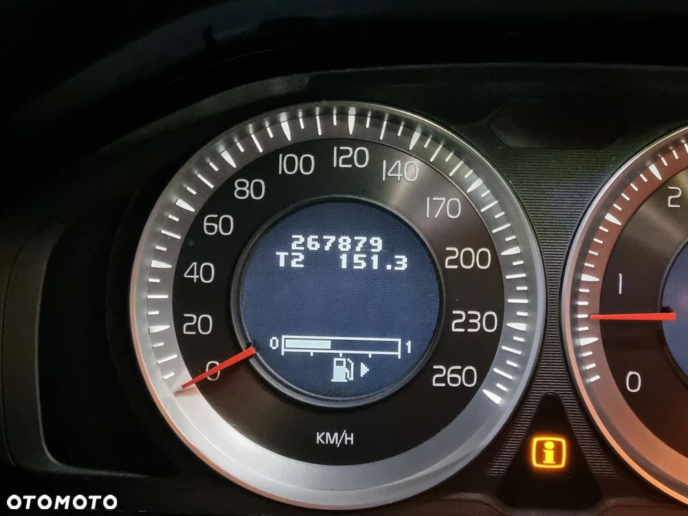 Volvo XC 60 - 22