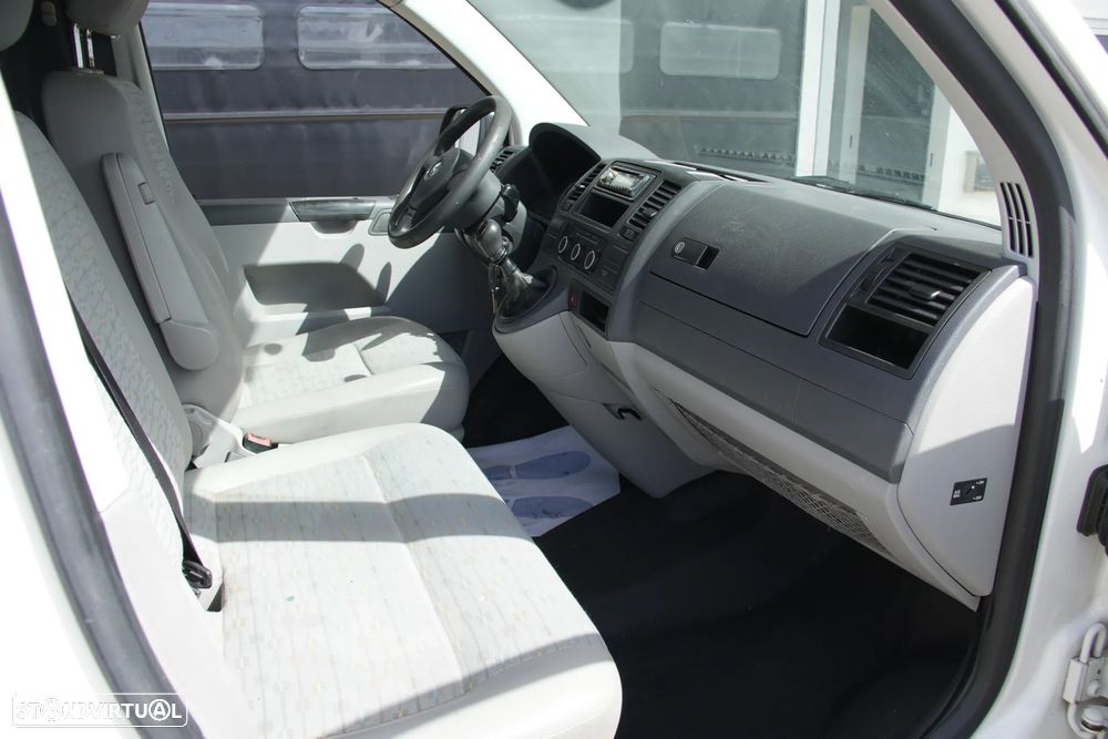 VW Transporter 2.0TDI - 11
