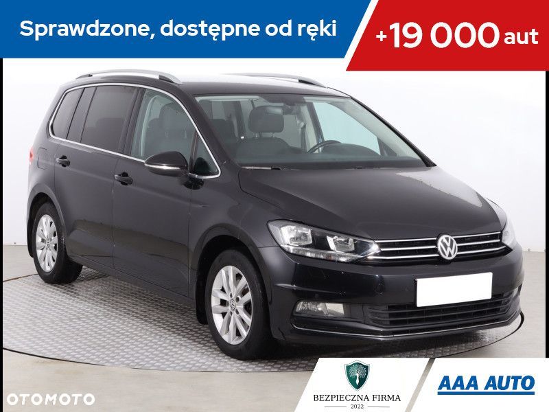 Volkswagen Touran - 1