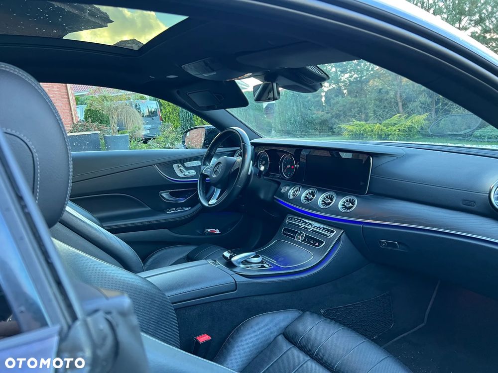 Mercedes-Benz Klasa E 400 Coupe 4-Matic 9G-TRONIC - 12
