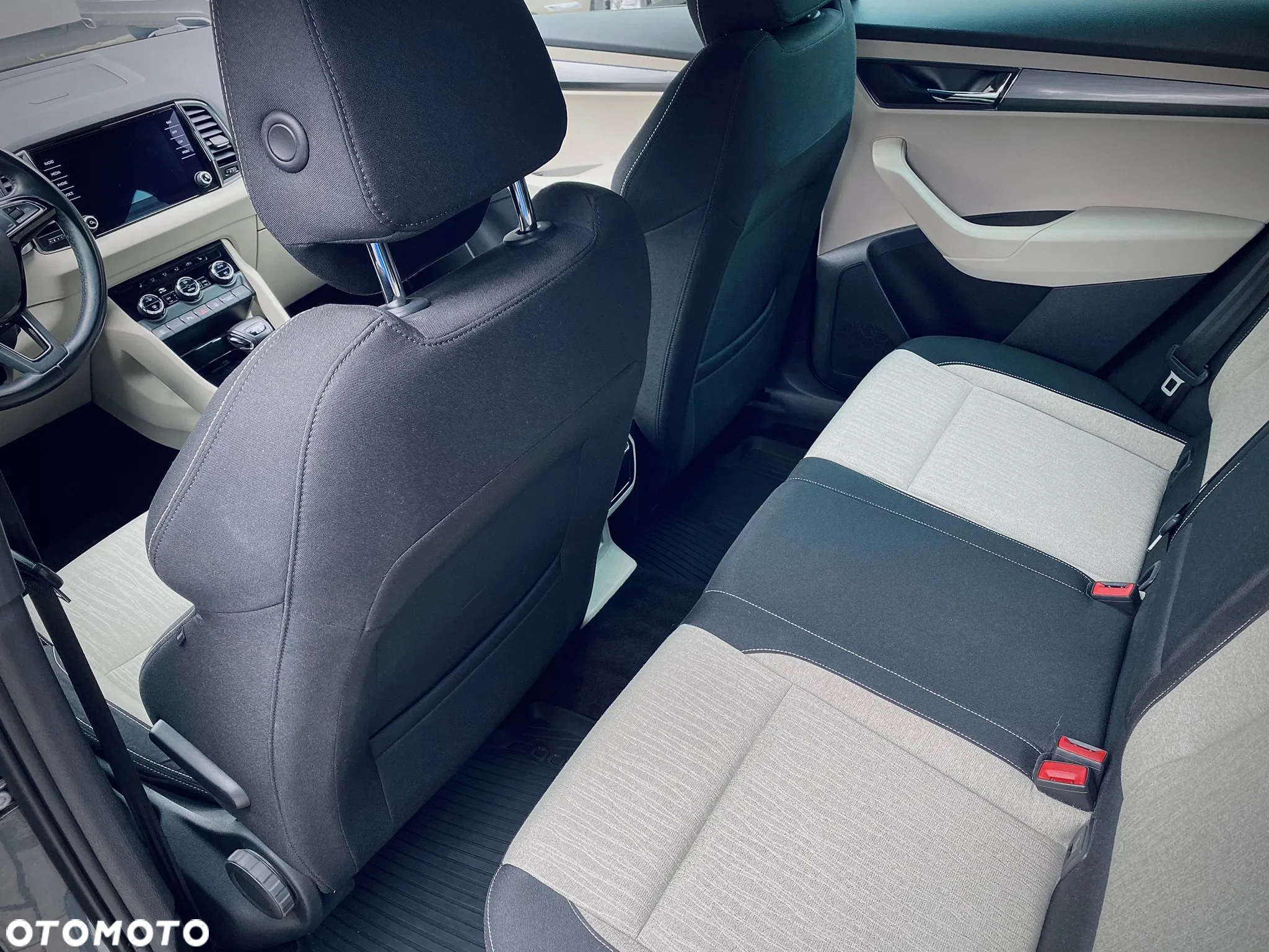 Skoda Karoq 2.0 TDI SCR 4x4 Ambition DSG - 11
