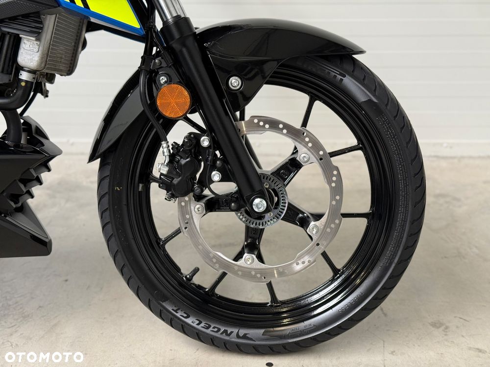 Suzuki GSX - 10